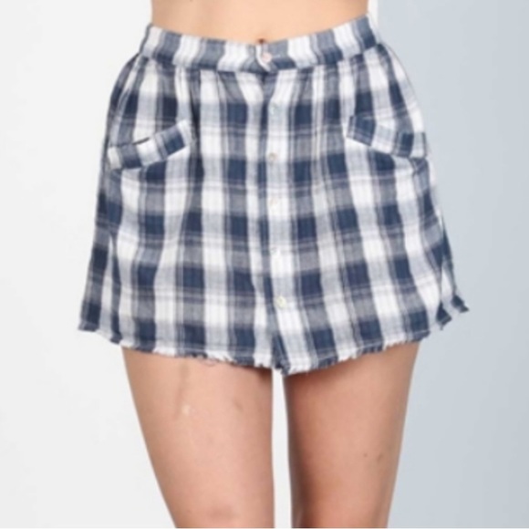 POL Plaid Button Front Mini Skirt - Picture 2 of 4